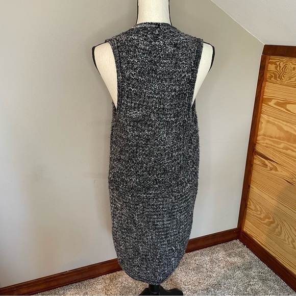 Maurices Sleeveless Crochet Knit Duster Vest Small - Picture 2 of 7